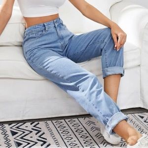 Light Wash High-Rise Mom Jeans